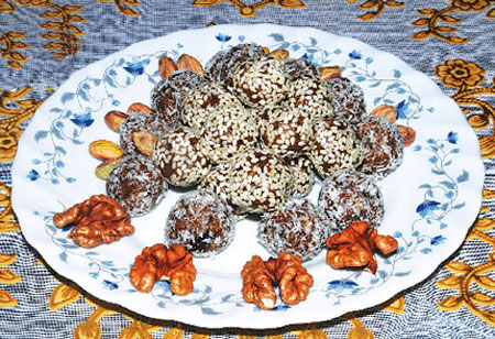 طرز تهیه کاکائو خرمایی,شیرینی های ماه رمضان